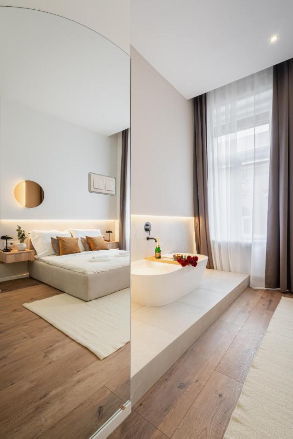 You Boutique Suites, Best Location By Bqa Budapeste Exterior foto