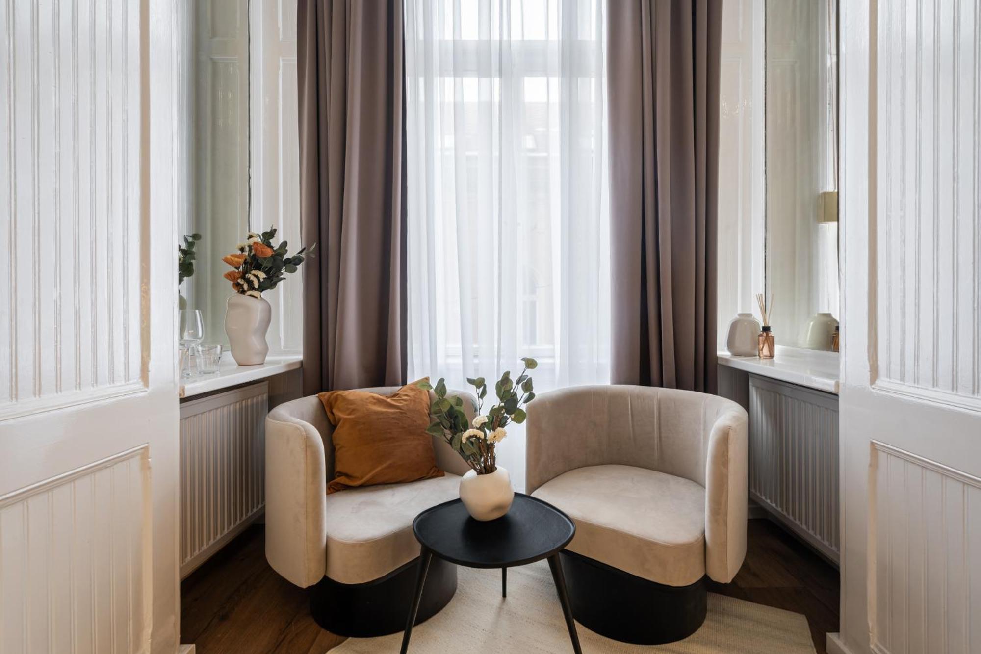 You Boutique Suites, Best Location By Bqa Budapeste Exterior foto