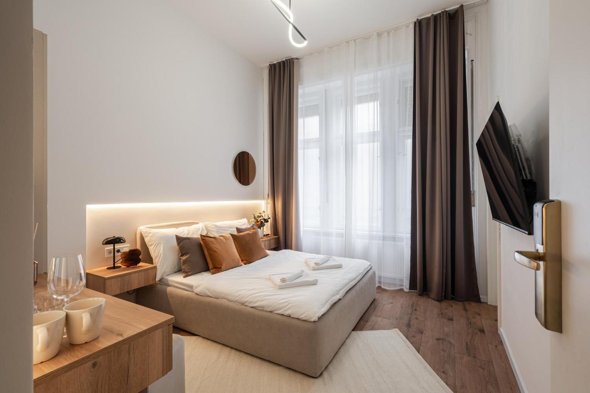 You Boutique Suites, Best Location By Bqa Budapeste Exterior foto